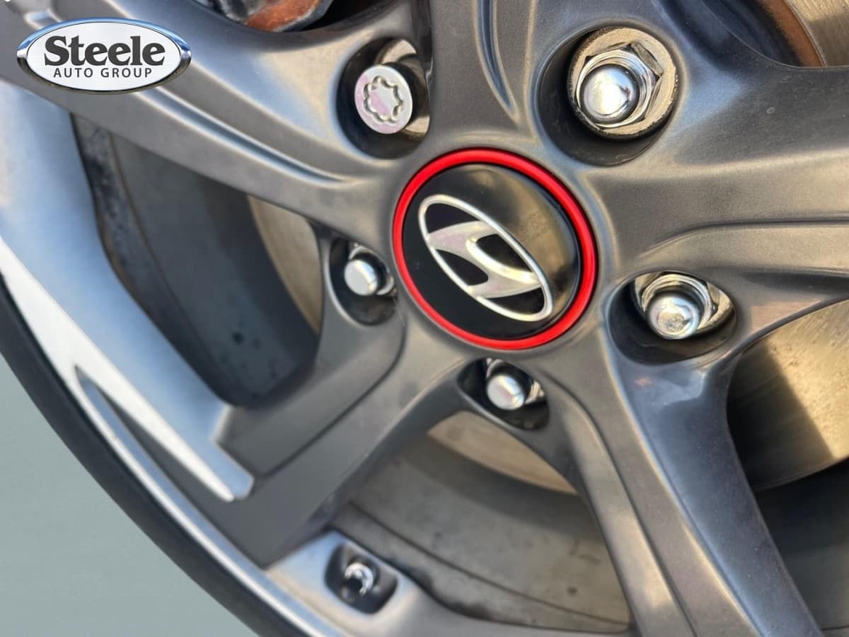 2021 Hyundai Veloster 15
