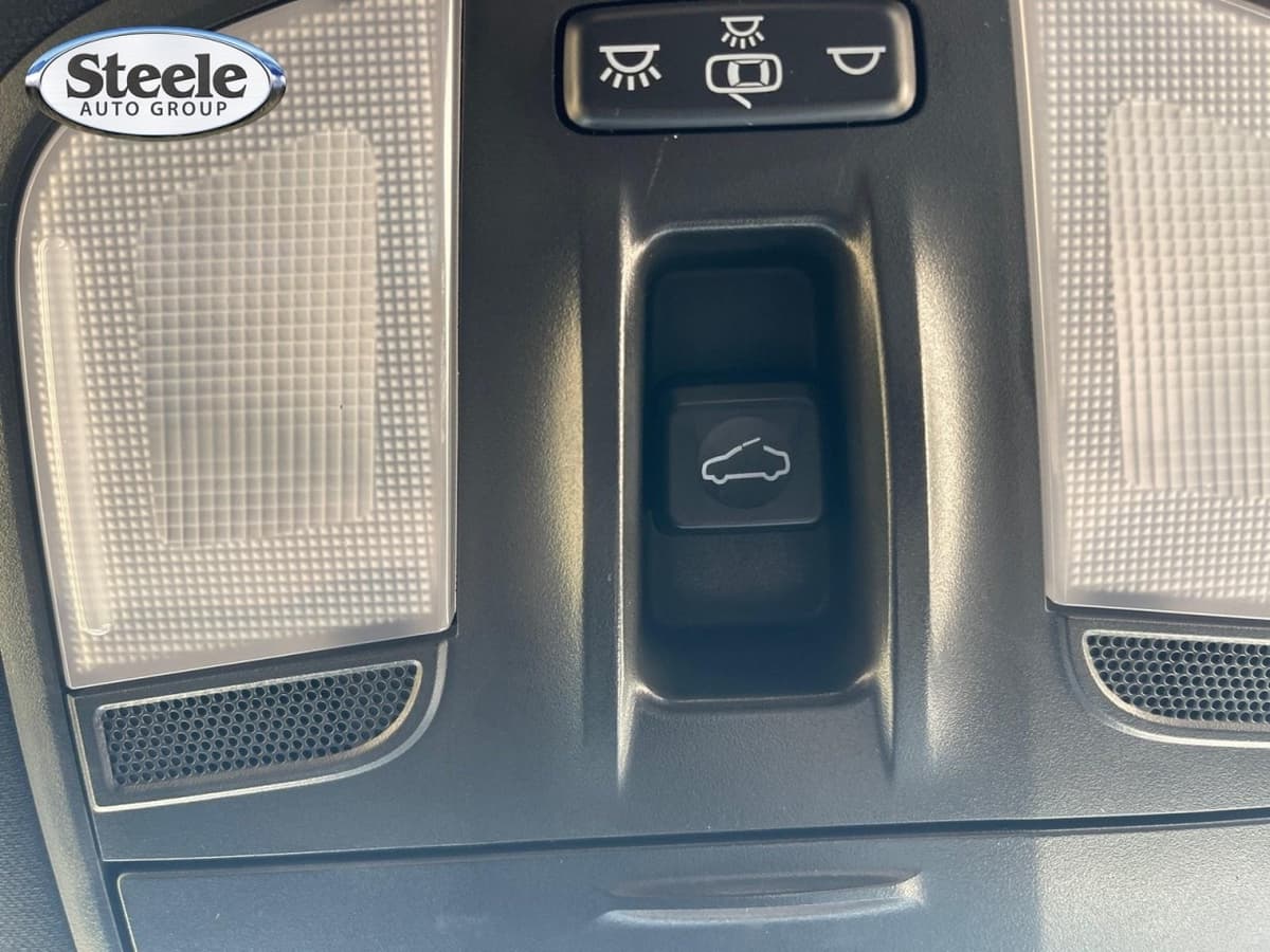 2021 Hyundai Veloster 21