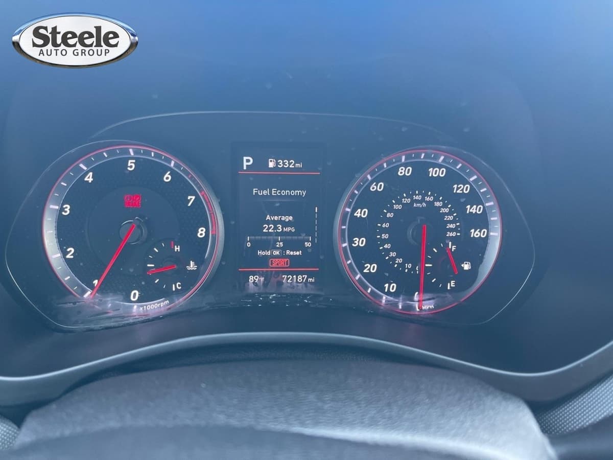 2021 Hyundai Veloster 17