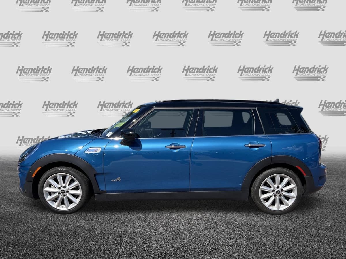 2022 MINI Clubman 7