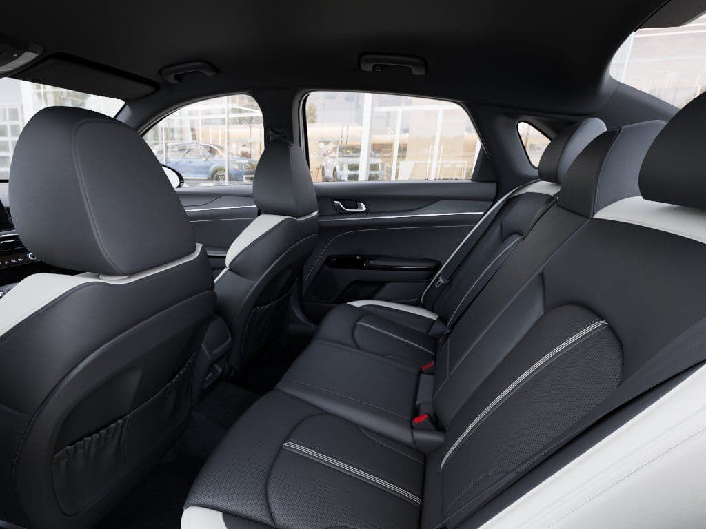 2026 Kia K5 18