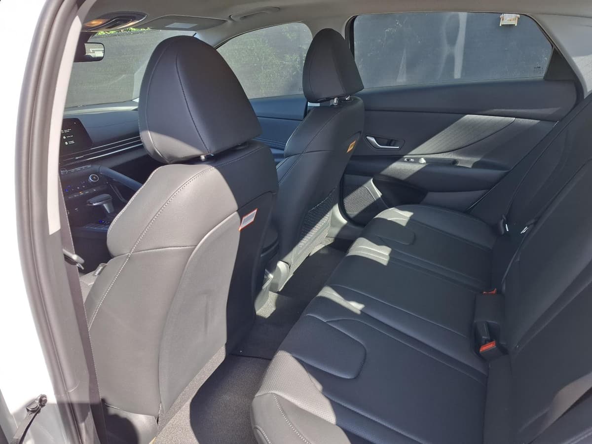2026 Hyundai Elantra 15