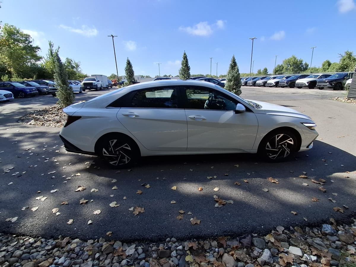 2026 Hyundai Elantra 6