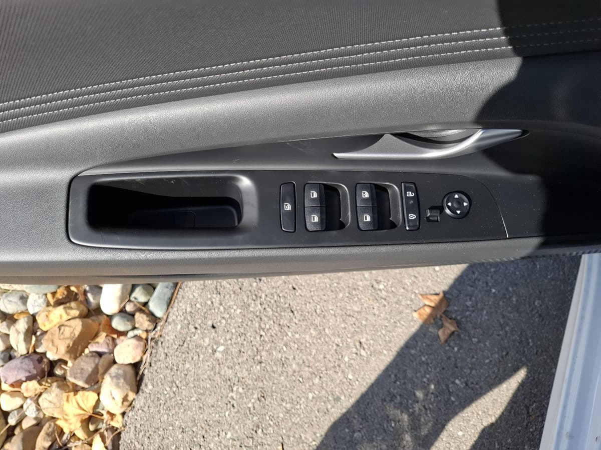 2026 Hyundai Elantra 18