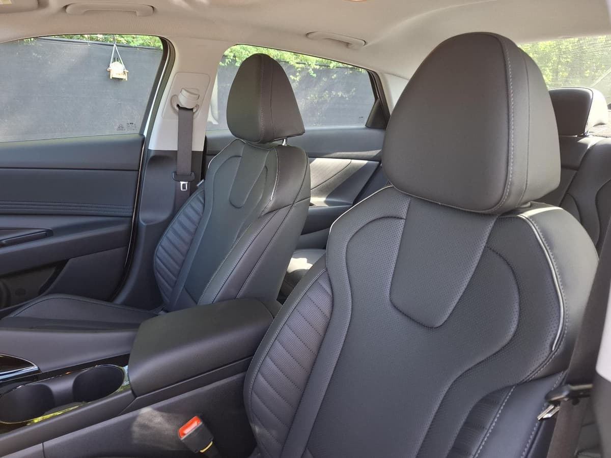 2026 Hyundai Elantra 16