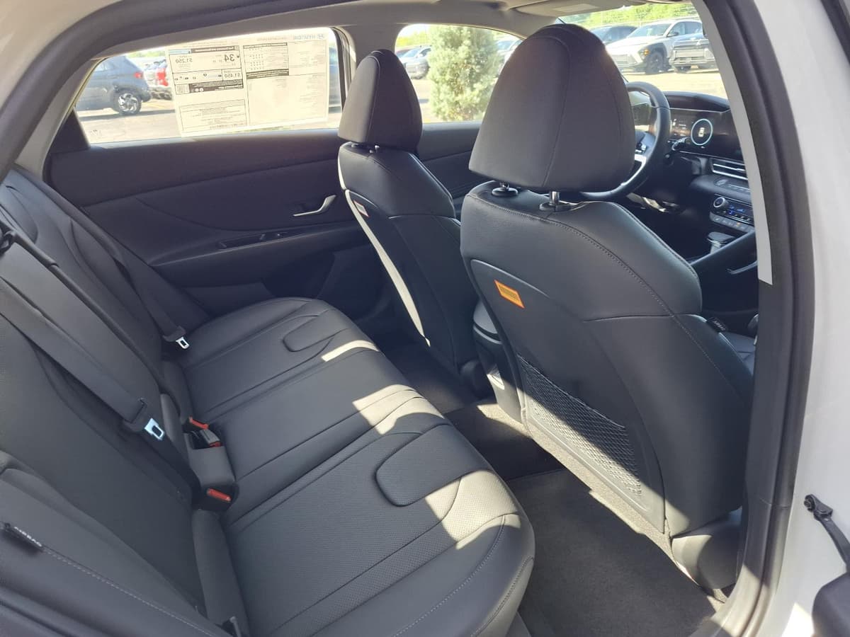 2026 Hyundai Elantra 12