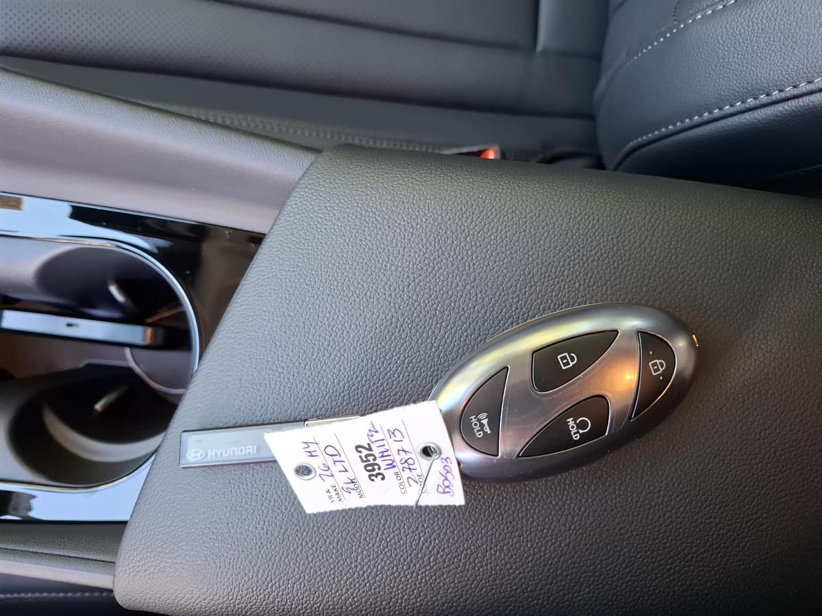 2026 Hyundai Elantra 24