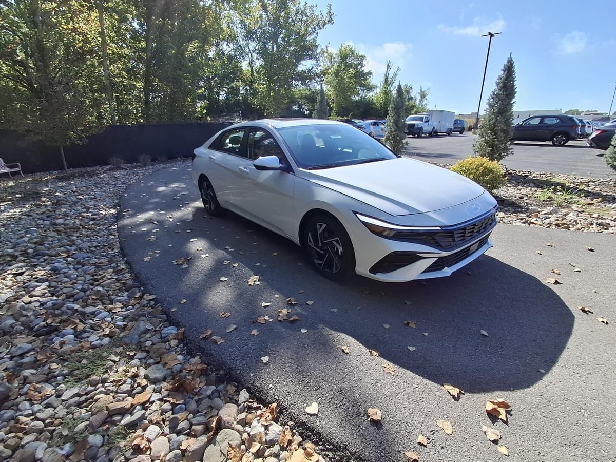 2026 Hyundai Elantra 7