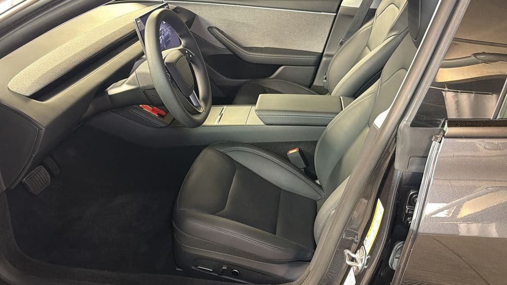 2025 Tesla Model 3 22