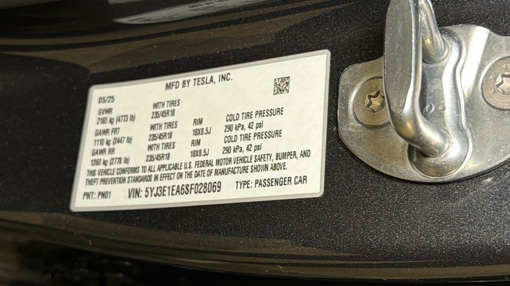 2025 Tesla Model 3 36