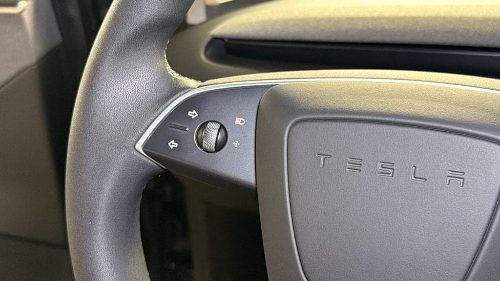 2025 Tesla Model 3 26