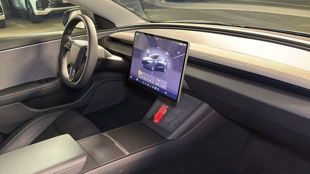 2025 Tesla Model 3 10