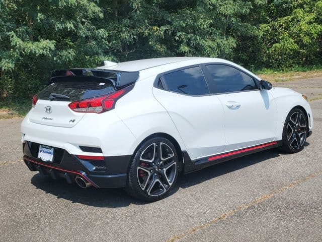 2022 Hyundai Veloster 5