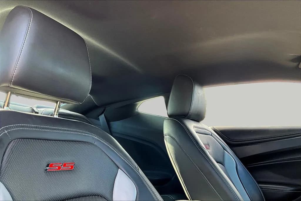 2020 Chevrolet Camaro 25