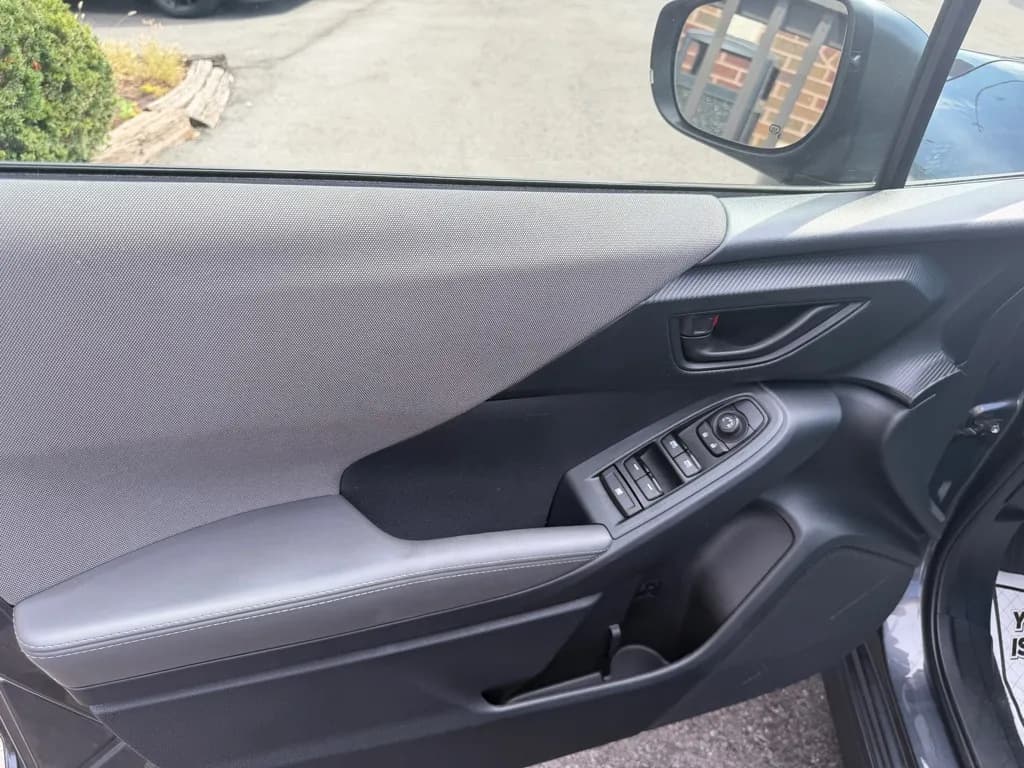 2025 Subaru Crosstrek 12