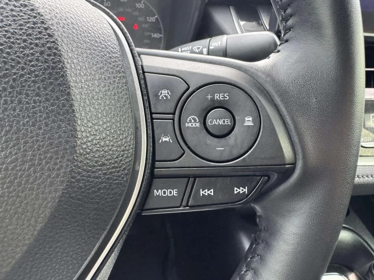 2023 Toyota Corolla 31