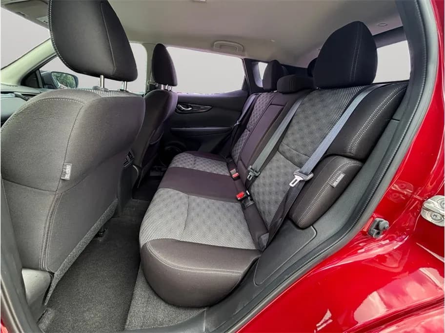 2020 Nissan Rogue Sport 33