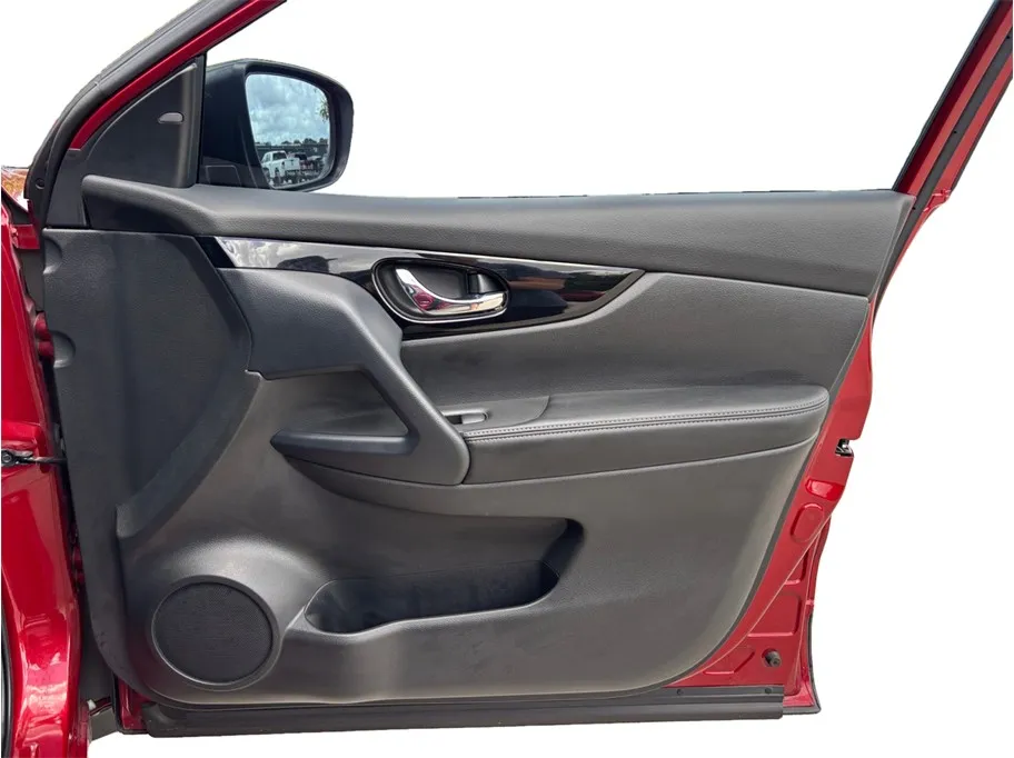 2020 Nissan Rogue Sport 39