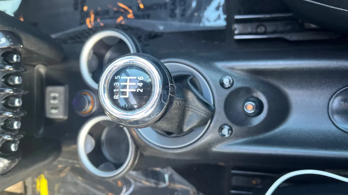 2014 MINI Cooper 29