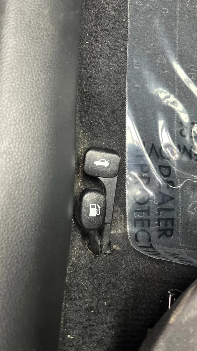 2019 Hyundai Elantra 17