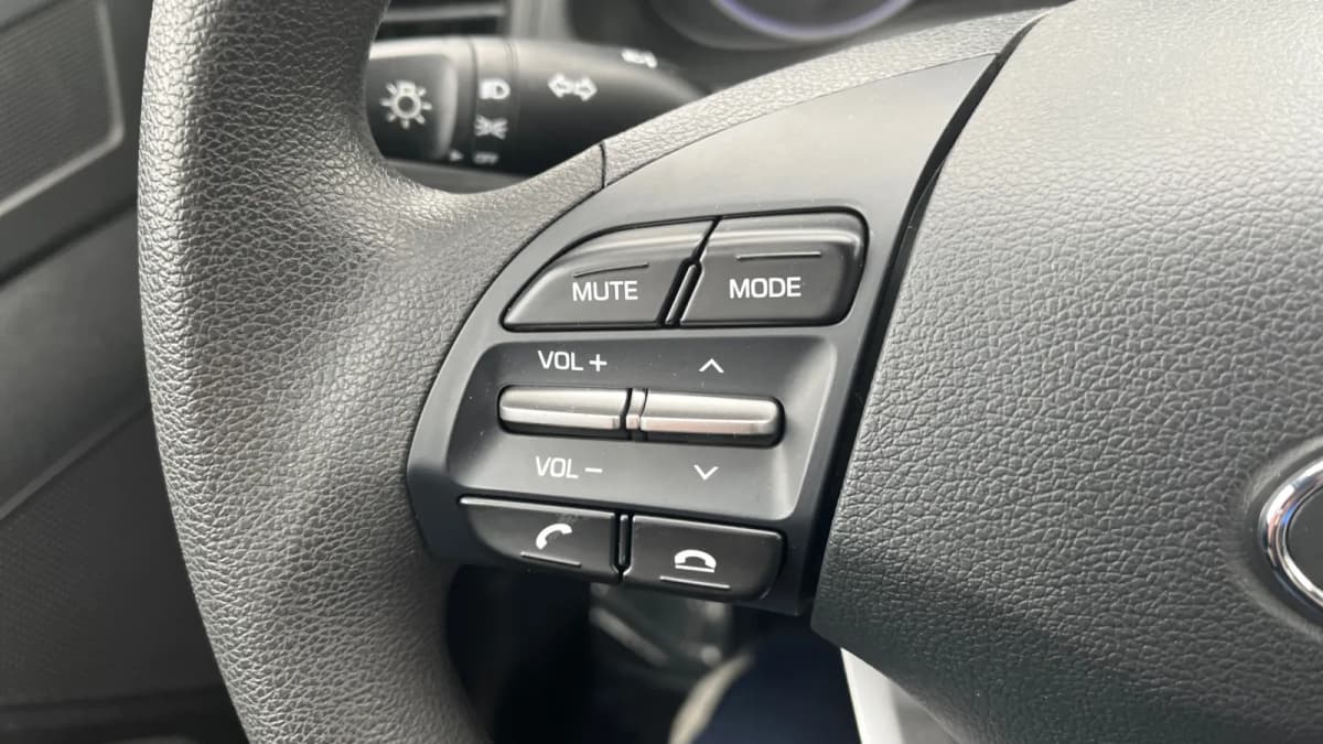 2019 Hyundai Elantra 27