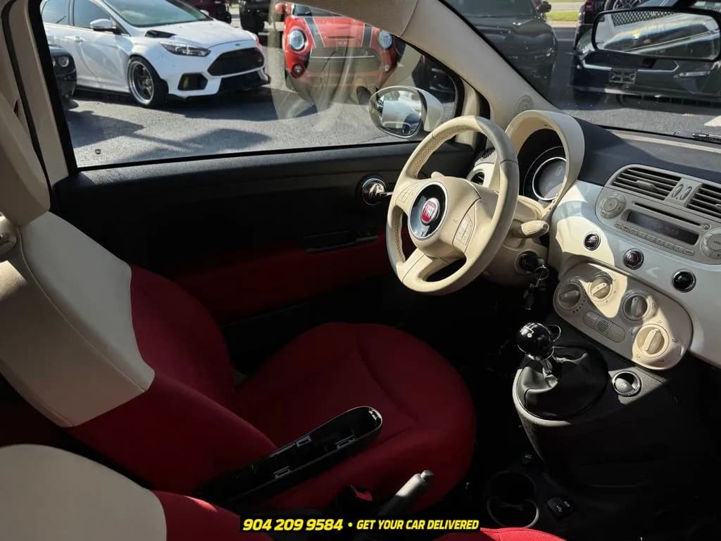 2015 FIAT 500c 32