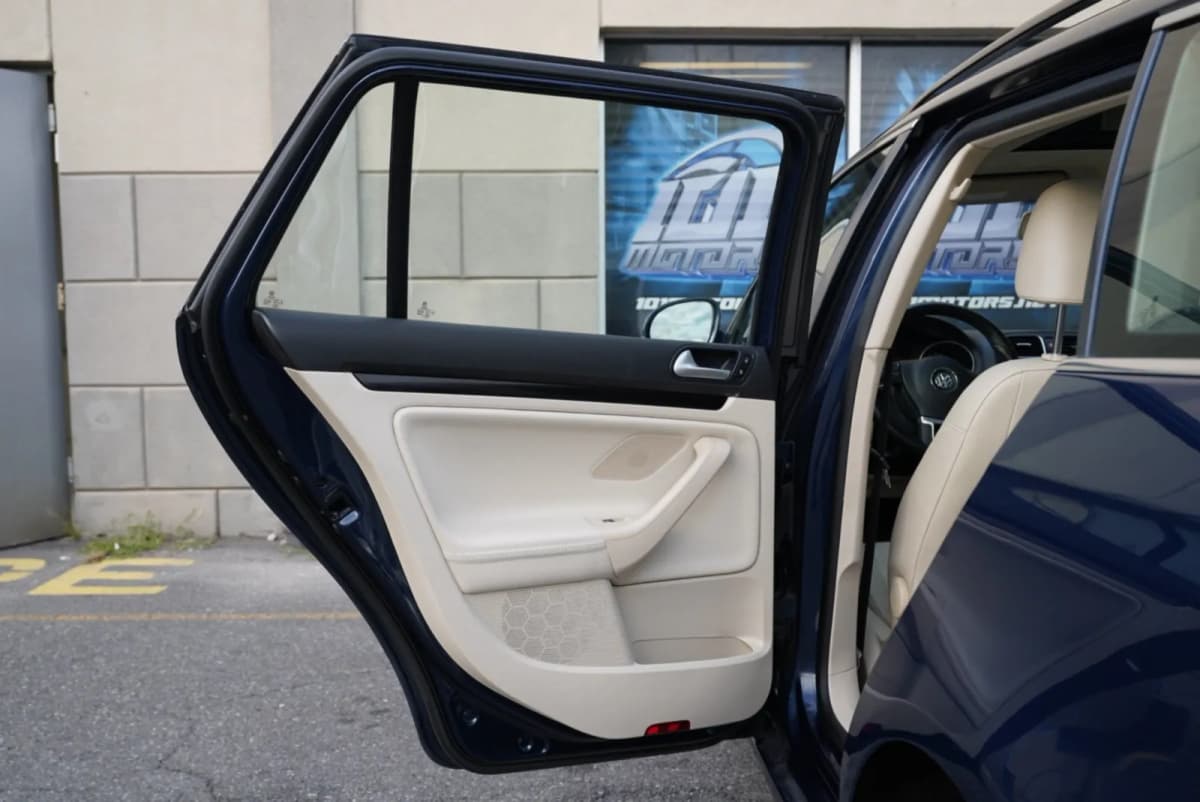 2014 Volkswagen Jetta SportWagen 24