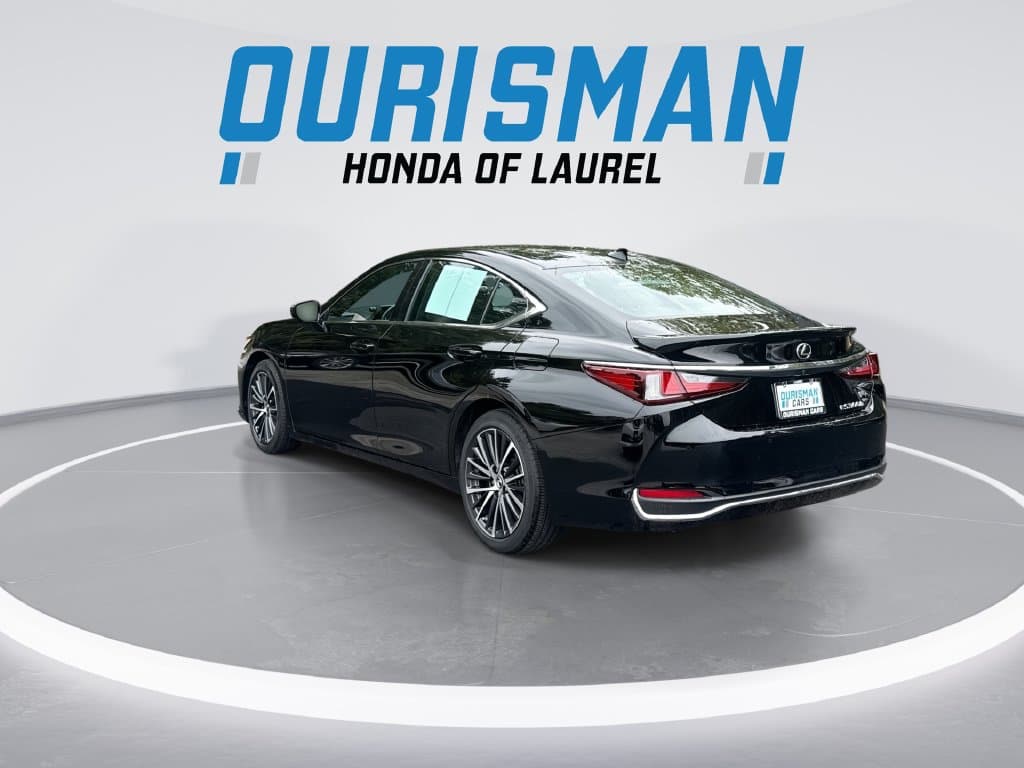 2025 Lexus ES Hybrid 6