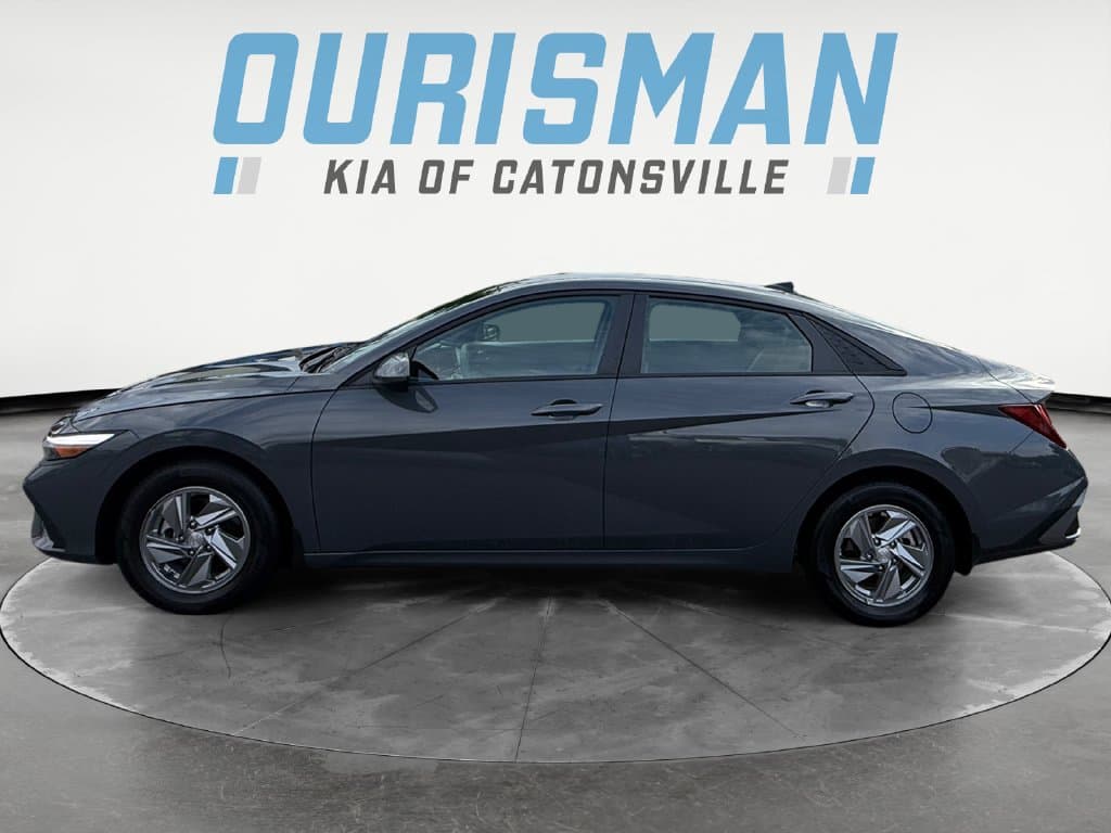 2026 Hyundai Elantra 3