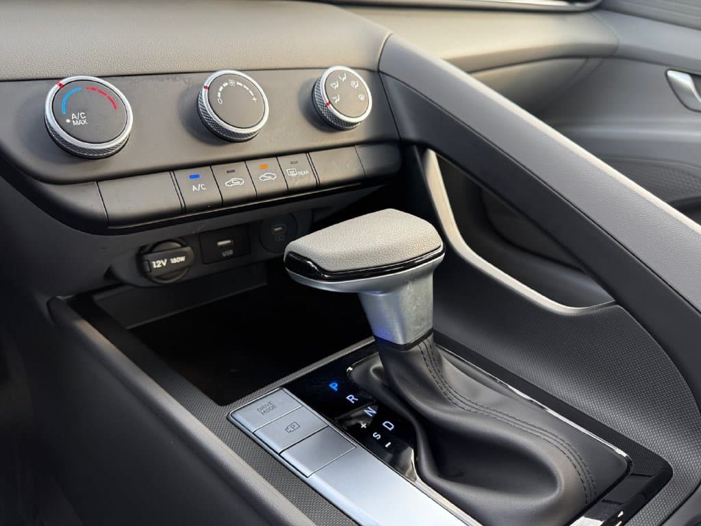 2026 Hyundai Elantra 19
