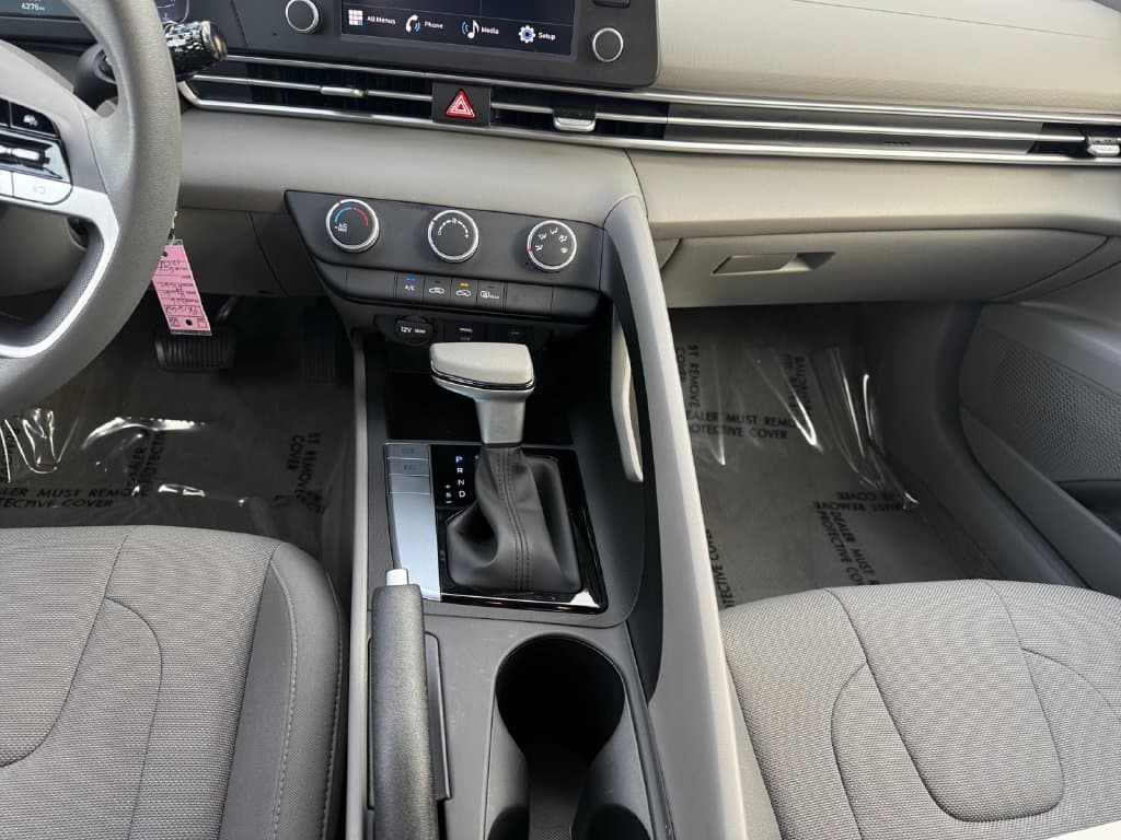 2026 Hyundai Elantra 11