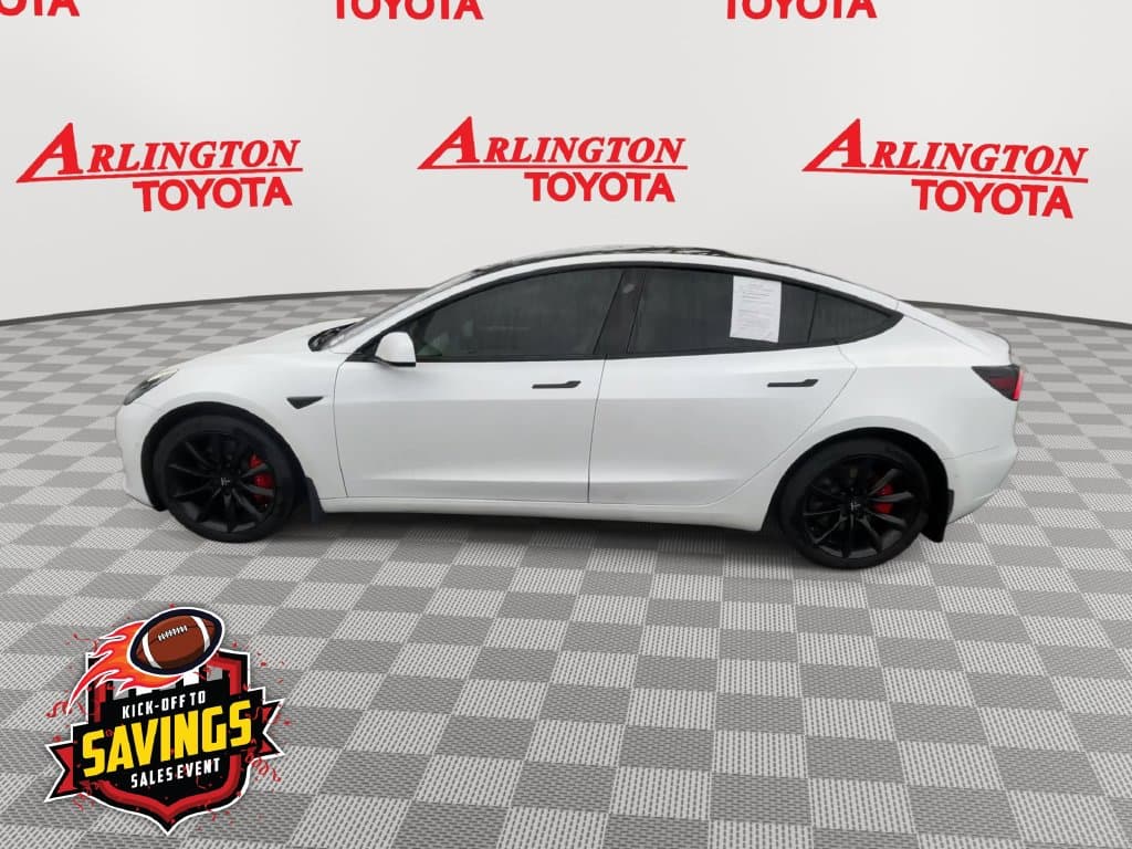 2022 Tesla Model 3 8