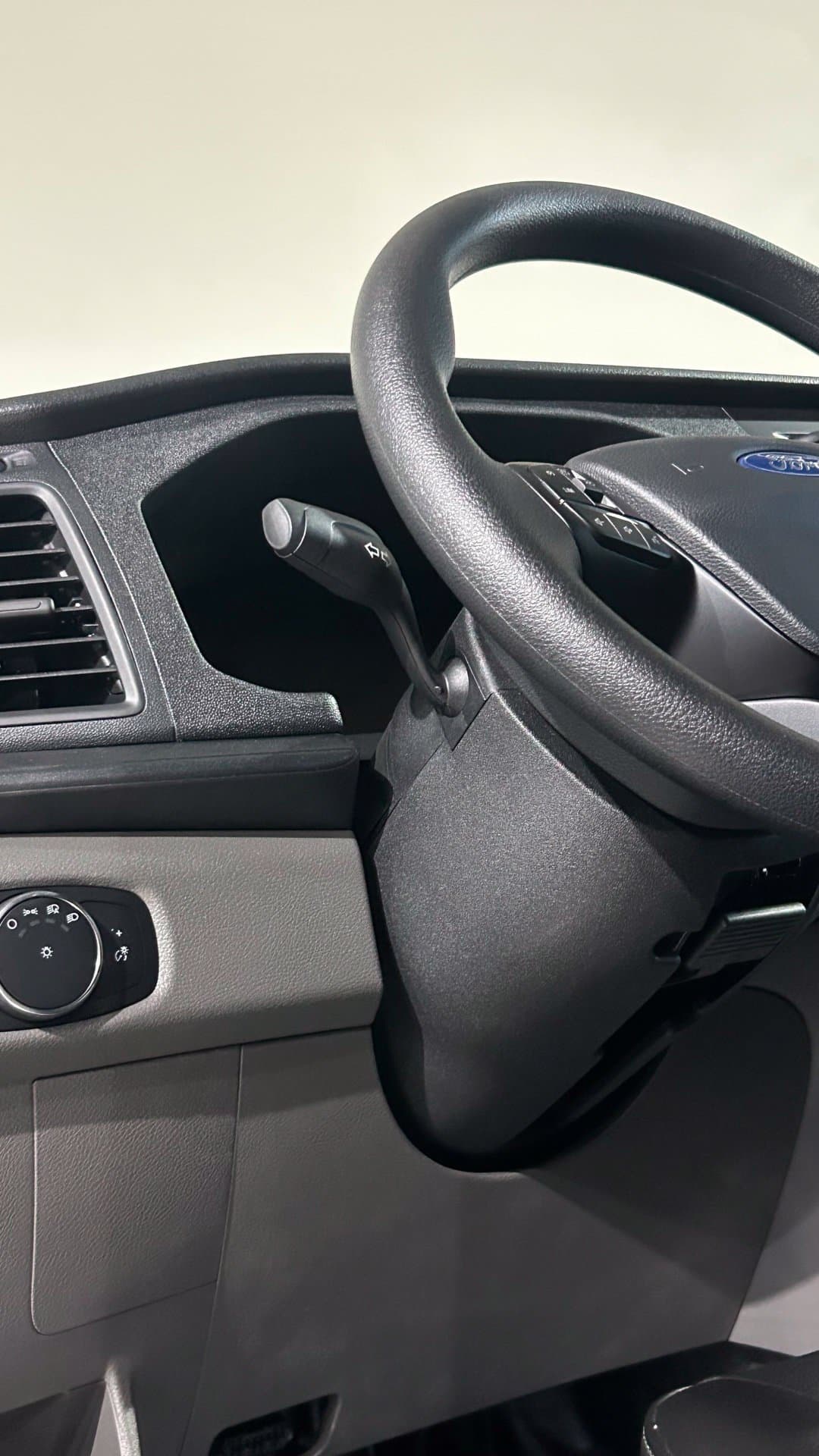 2026 Ford Transit Van 31
