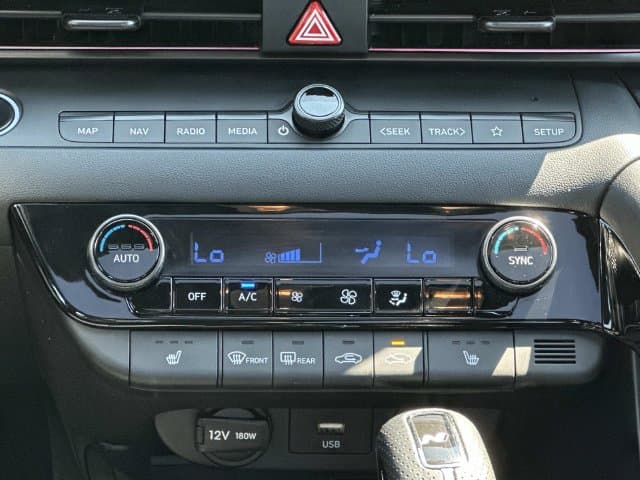 2025 Hyundai Elantra 5