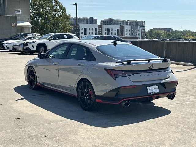 2025 Hyundai Elantra 28