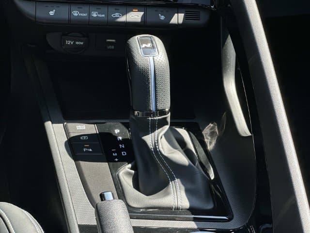 2025 Hyundai Elantra 6
