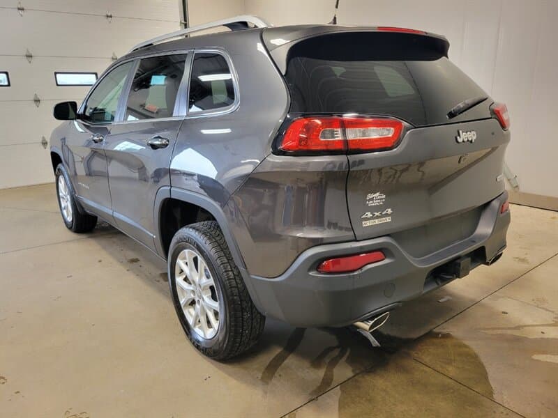 2017 Jeep Cherokee 5