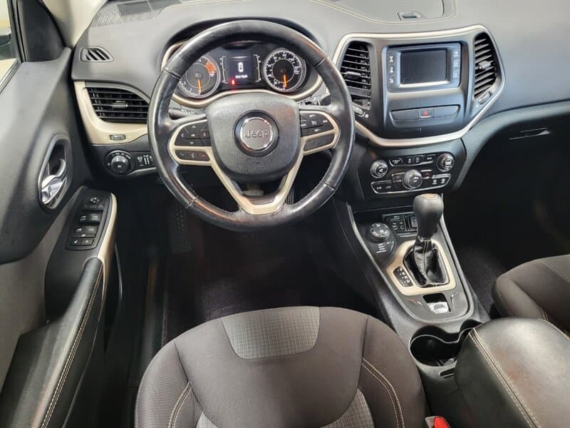 2017 Jeep Cherokee 15