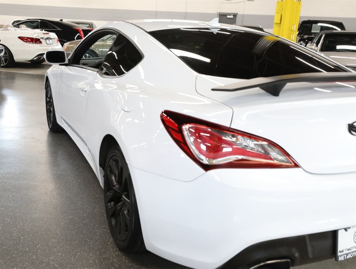 2015 Hyundai Genesis Coupe 15