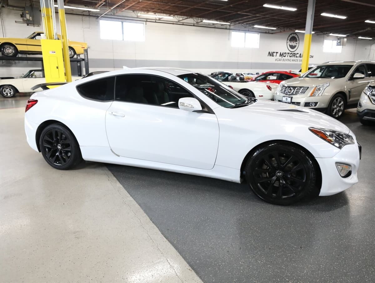 2015 Hyundai Genesis Coupe 8