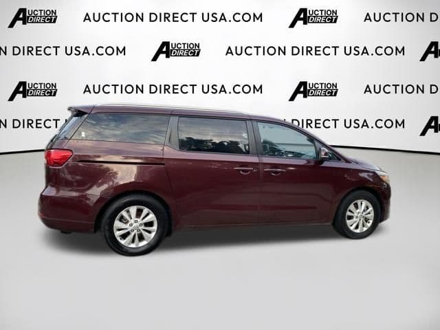 2015 Kia Sedona 26