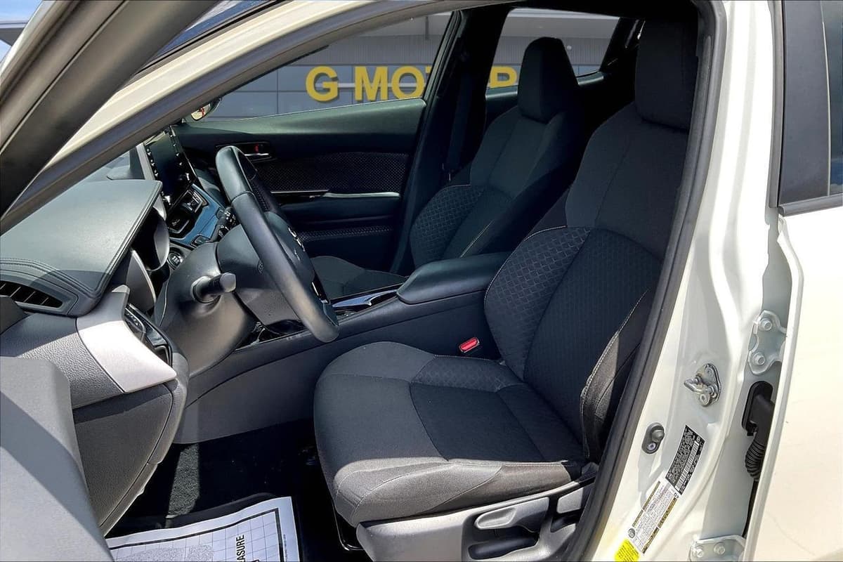 2021 Toyota C-HR 19