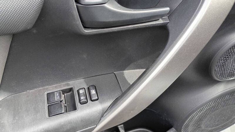 2014 Scion tC 9