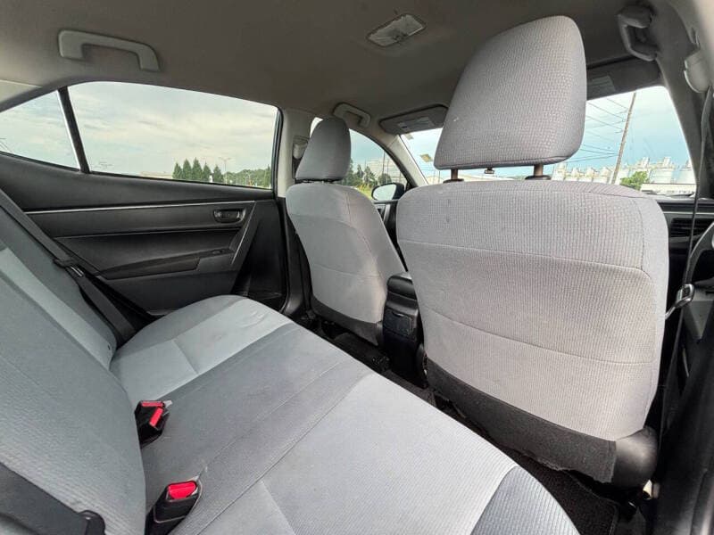 2014 Toyota Corolla 16