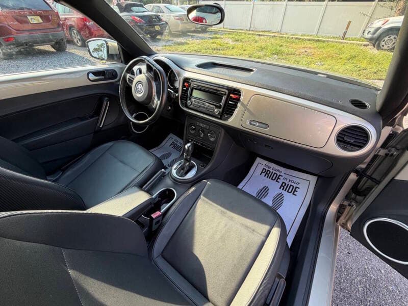 2014 Volkswagen Beetle 27