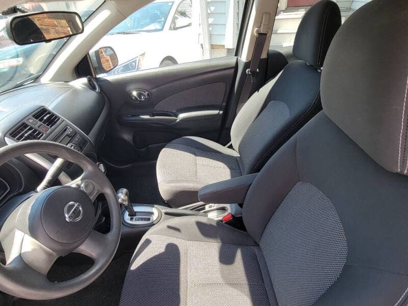 2014 Nissan Versa Sedan 5