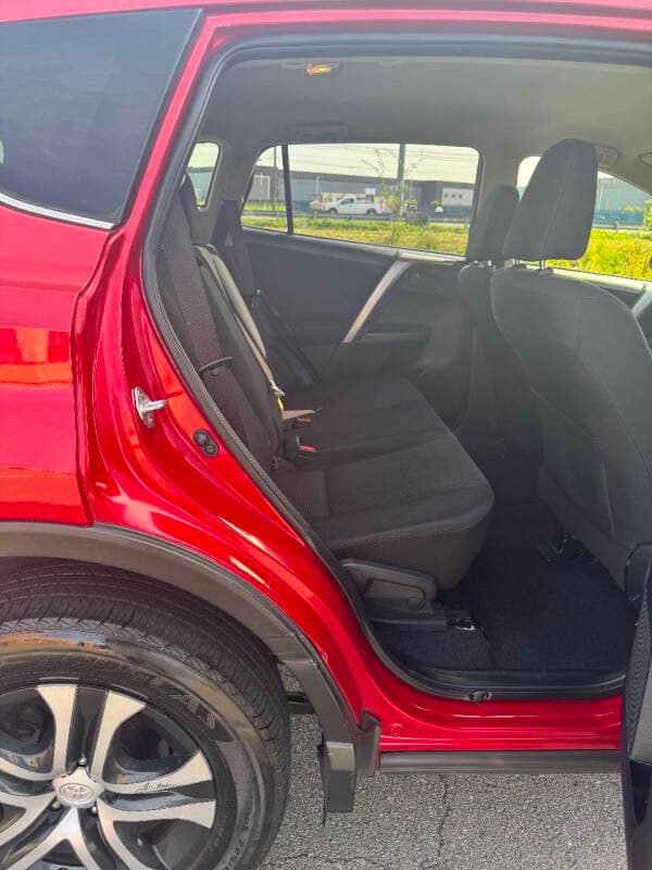 2017 Toyota RAV4 20