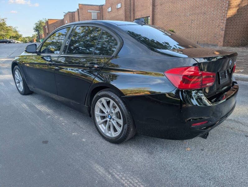 2017 BMW 3 Series 3