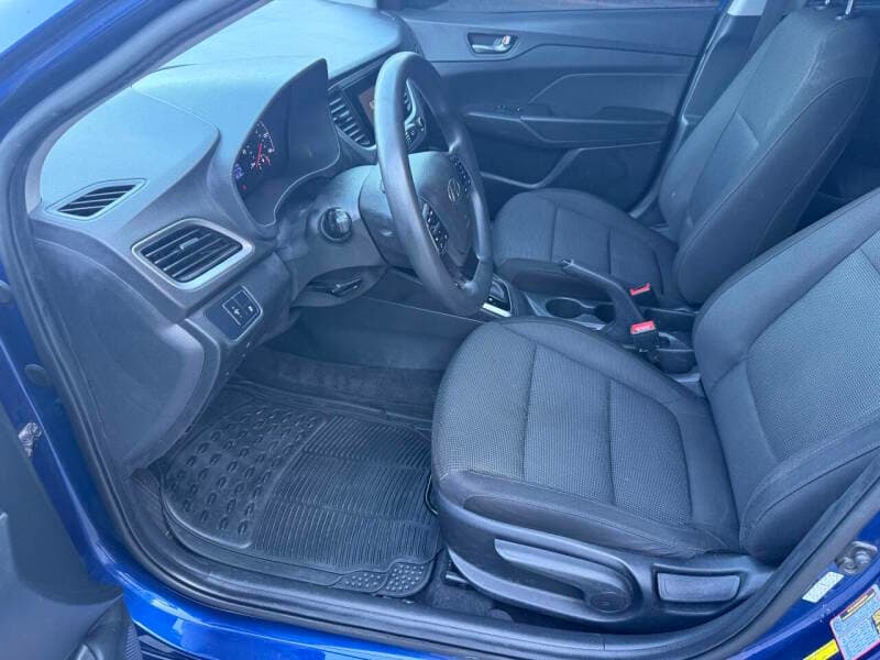 2022 Hyundai Accent 18