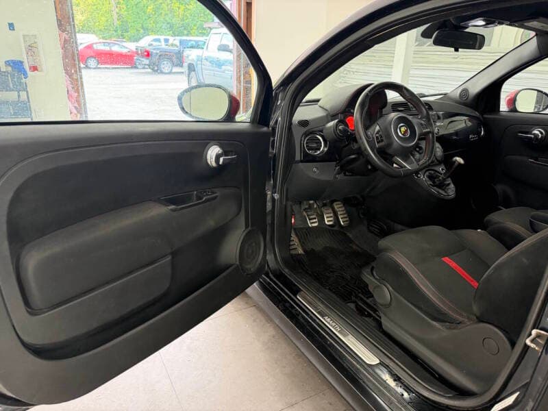 2014 FIAT 500 9